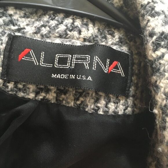 EXCELLENT CONDITION VINTAGE ALORNA HERRINGBONE MAXI COAT IN 100% WOOL - Picture 8 of 10